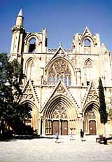 Fassade der gotischen Kirche in Famagusta